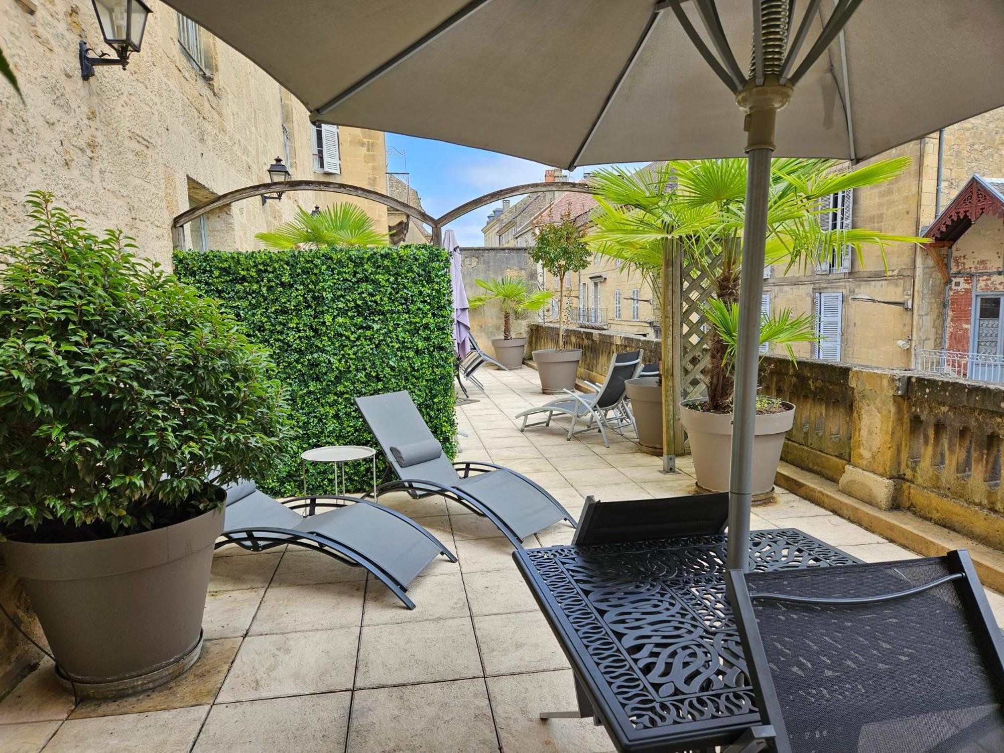 La Villa Des Consuls - Gite De Tourisme De Charme Sarlat Exterior foto